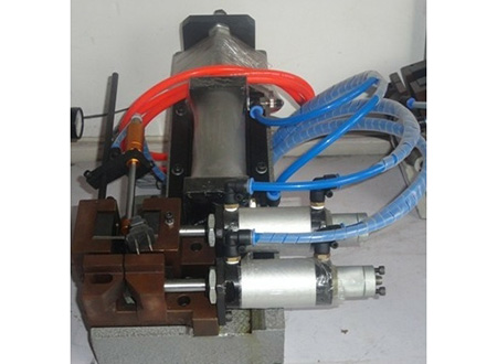 310#斜背式剝皮機(jī) 310#斜背式剝皮機(jī)